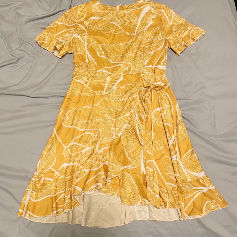 🛍Tropical print mini dress (faux wrap)